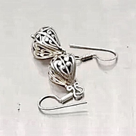 Vintage Filigree Scroll Sterling Silver Pyramidal Shaped Drop Dangle Earrings - Picture 5 of 6